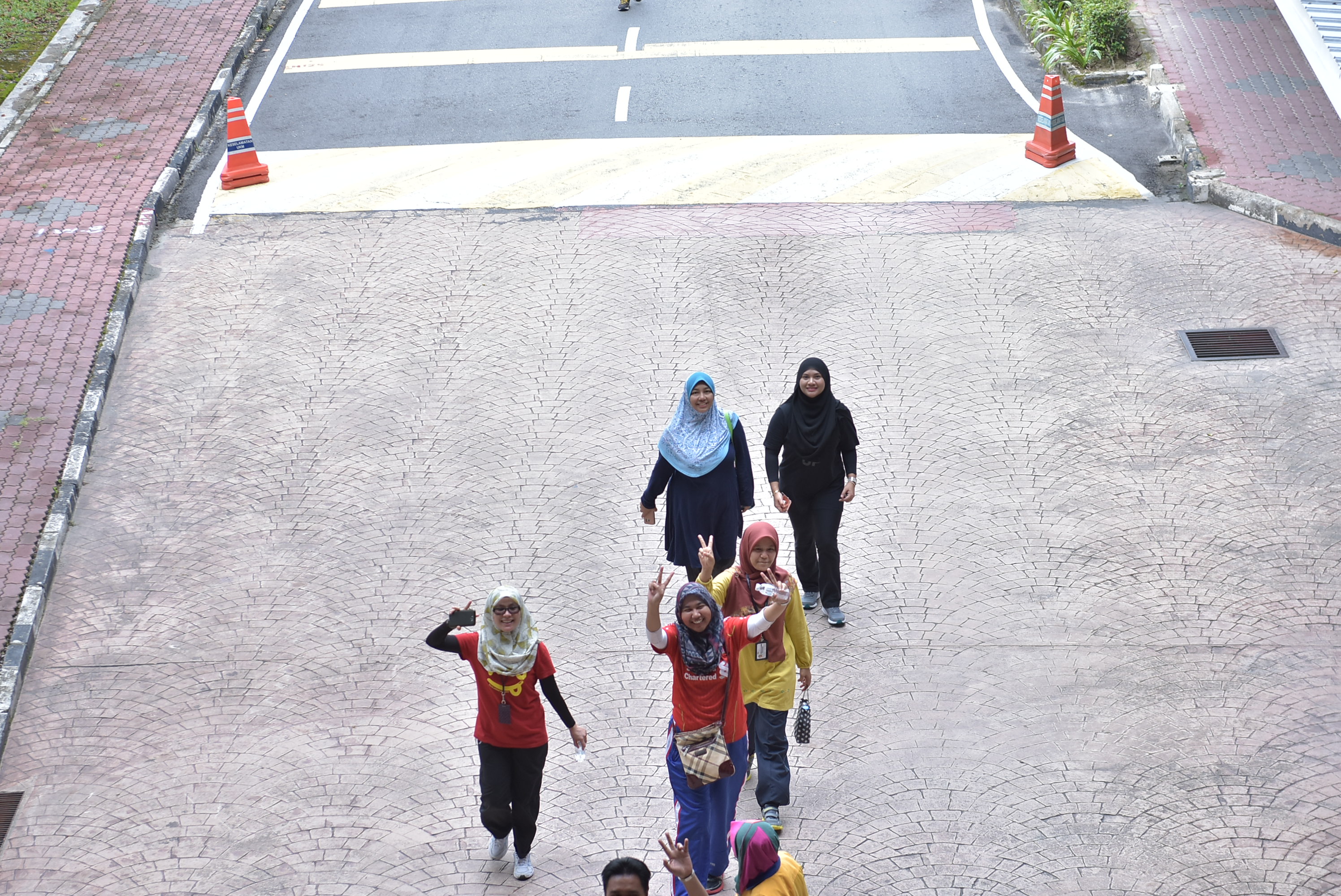 UKM 9438